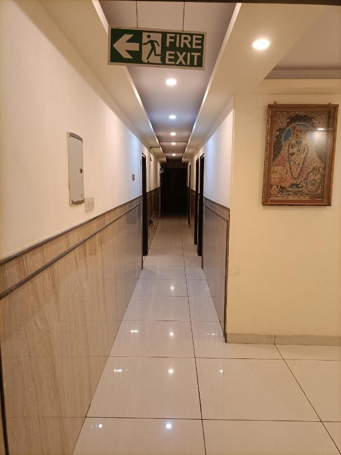 Hotel Aerotech Near Igi Airport New Delhi Luaran gambar