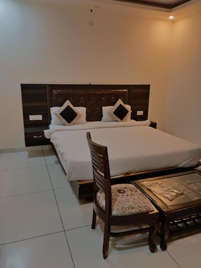 Hotel Aerotech Near Igi Airport New Delhi Luaran gambar