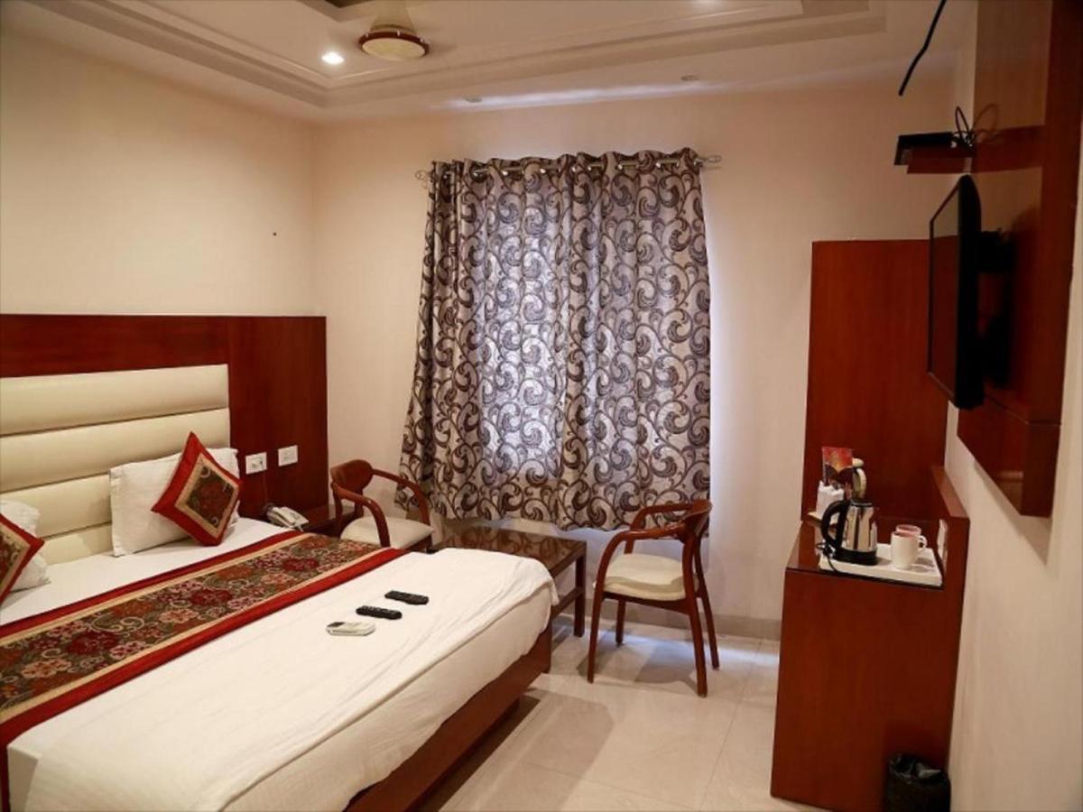 Hotel Aerotech Near Igi Airport New Delhi Luaran gambar