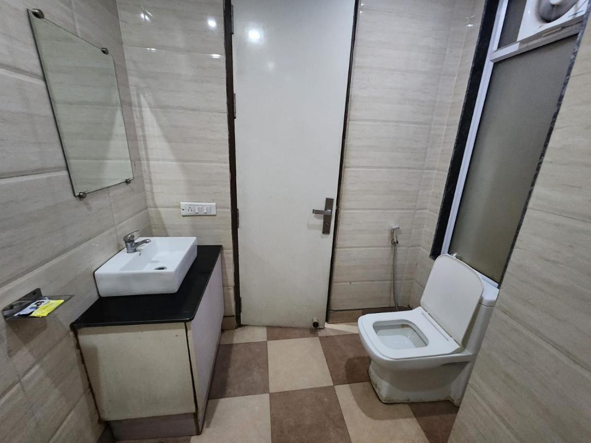 Hotel Aerotech Near Igi Airport New Delhi Luaran gambar